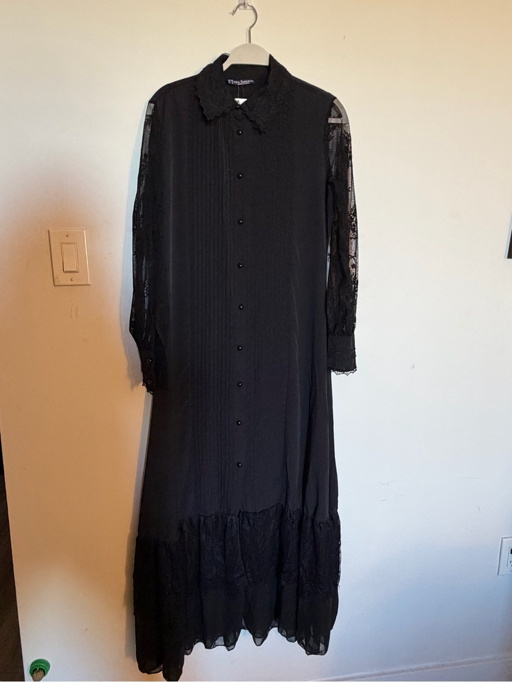 Victorian-Inspired Black Lace Maxi Dress
